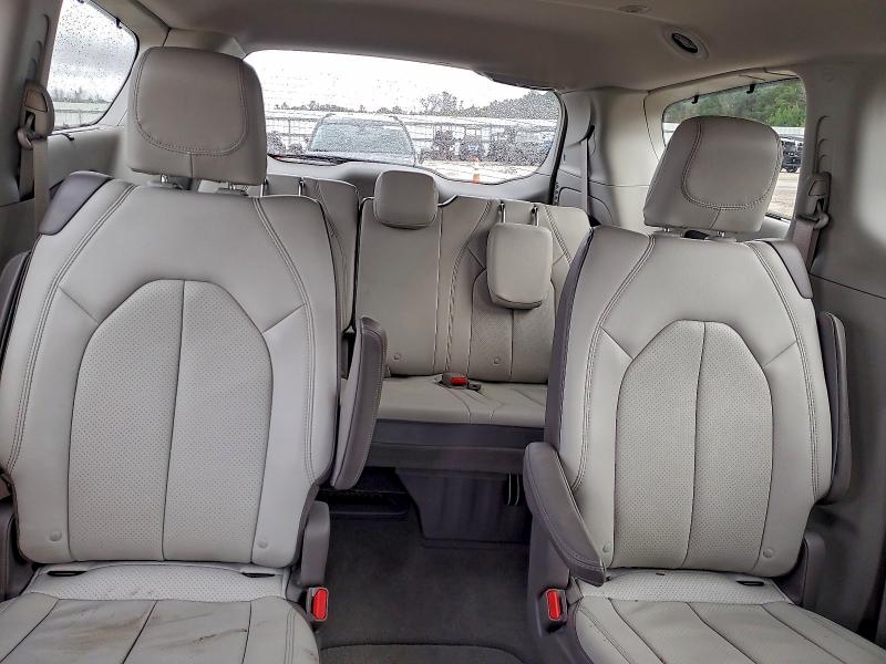 Zdjęcie 10 z aukcji – 2018 CHRYSLER PACIFICA T z VIN 2C4RC1BG7JR292123