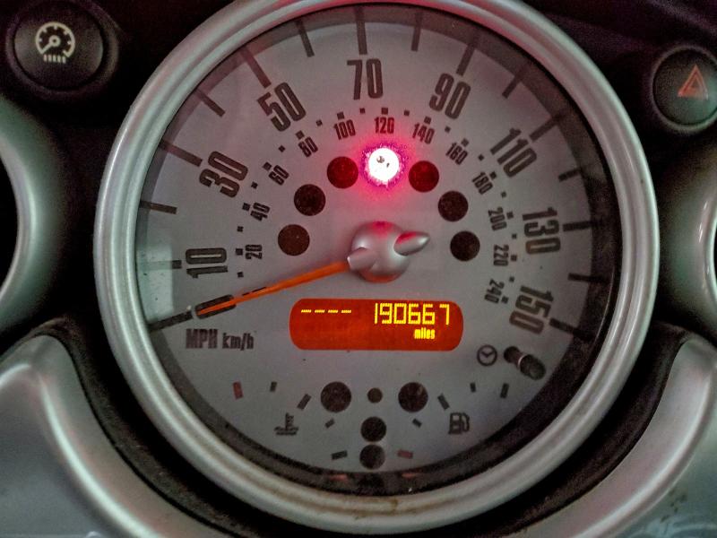 Photo 9 from auction – 2006 MINI COOPER with VIN WMWRC33506TK73922