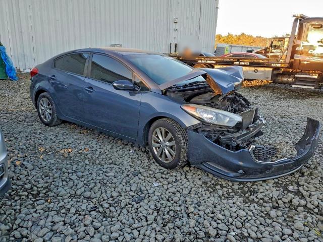 Photo 4 from auction – 2015 KIA FORTE LX with VIN KNAFX4A62F5357236