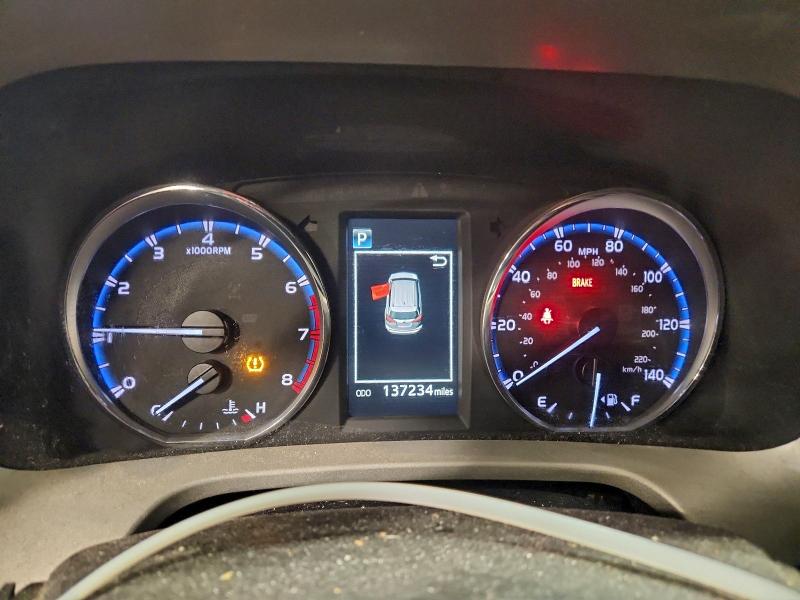 Photo 9 from auction – 2016 TOYOTA RAV4 XLE with VIN 2T3RFREV4GW490155