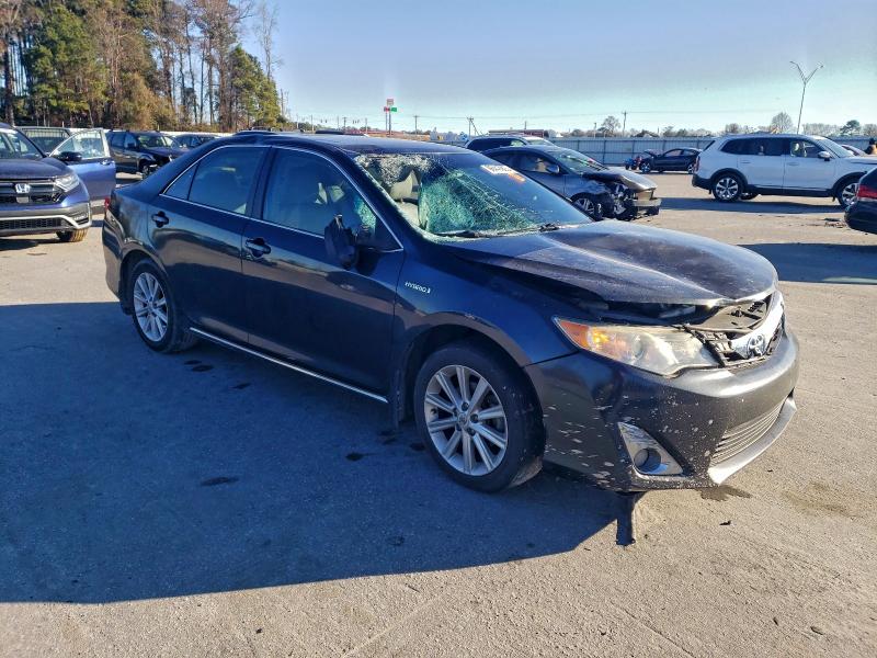 Photo 4 from auction – 2012 TOYOTA CAMRY HYBR with VIN 4T1BD1FK9CU011504