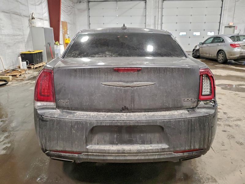 Photo 6 from auction – 2017 CHRYSLER 300 with VIN 2C3CCAGG5HH622246