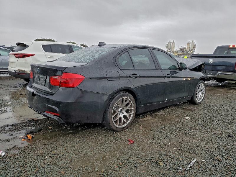 صورة رقم 3 من المزاد - 2015 BMW 320 I مع VIN WBA3B1C52FK140274
