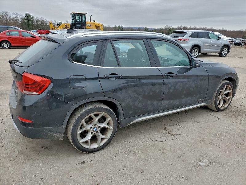 Photo 3 from auction – 2013 BMW X1 XDRIVE2 with VIN WBAVL1C53DVR92585