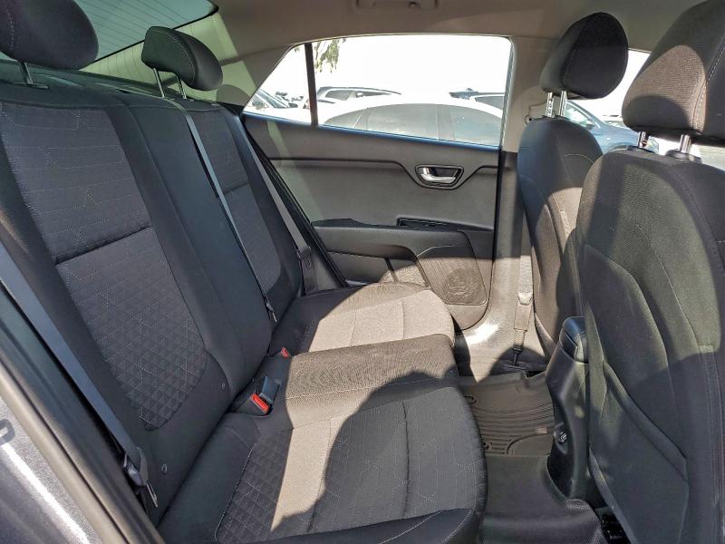 Photo 10 from auction – 2019 KIA RIO S with VIN 3KPA24AB6KE166202