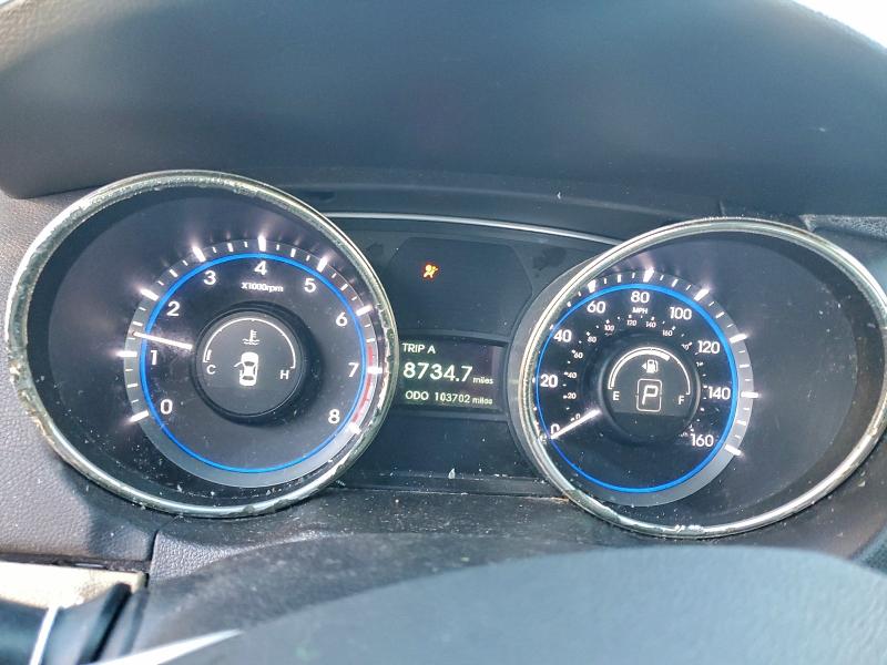 Photo 9 from auction – 2012 HYUNDAI SONATA with VIN 5NPEB4AC9CH398459