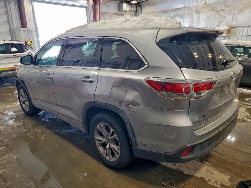 Photo 2 from auction – 2016 TOYOTA HIGHLANDER with VIN 5TDZKRFH7GS177641