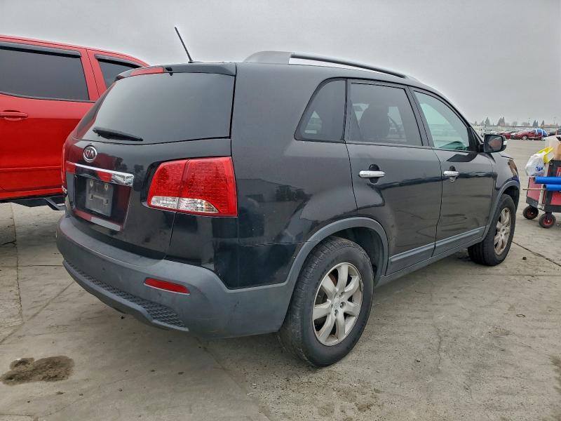 Photo 3 from auction – 2011 KIA SORENTO BA with VIN 5XYKT4A15BG025424