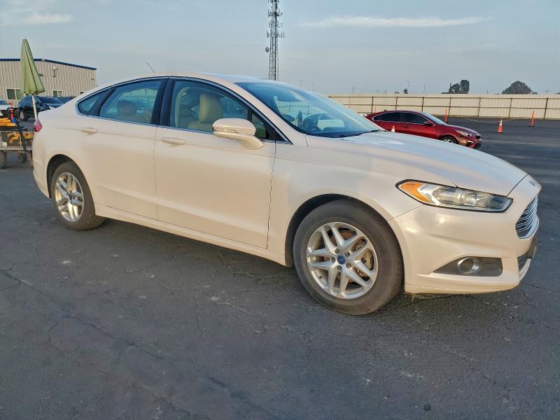 Photo 4 from auction – 2014 FORD FUSION SE with VIN 3FA6P0HD0ER344065