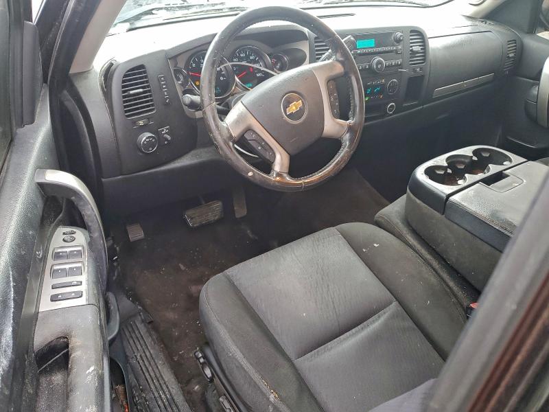 Photo 8 from auction – 2011 CHEVROLET SILVERADO with VIN 1GCRKSE36BZ356113