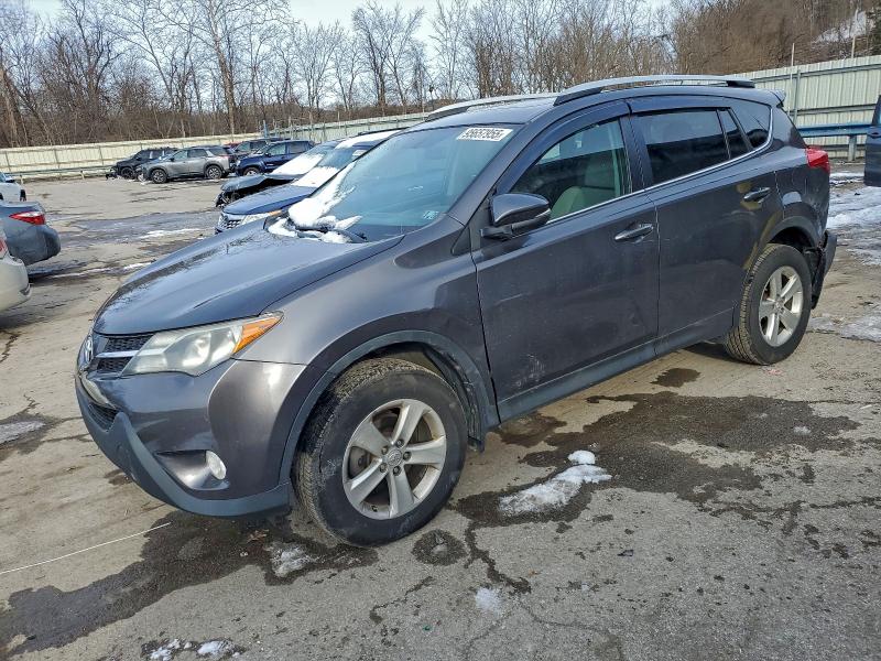 TOYOTA RAV4 XLE 2014 with VIN 2T3RFREV5EW147318 - Photo from auction