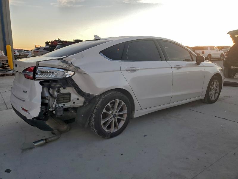 Photo 3 from auction – 2020 FORD FUSION SE with VIN 3FA6P0HD4LR165850