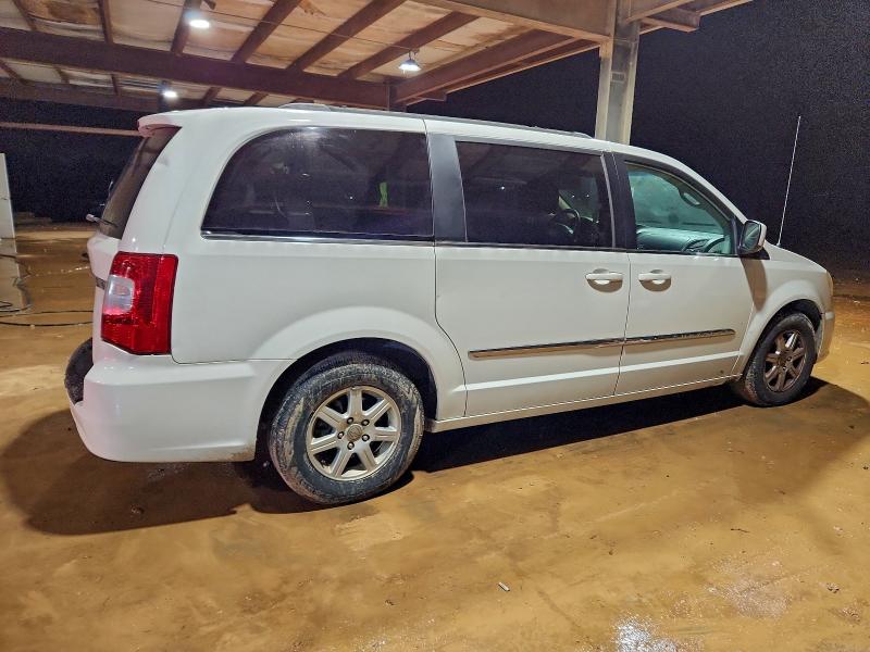 Photo 3 from auction – 2012 CHRYSLER TOWN & COU with VIN 2C4RC1BGXCR305983