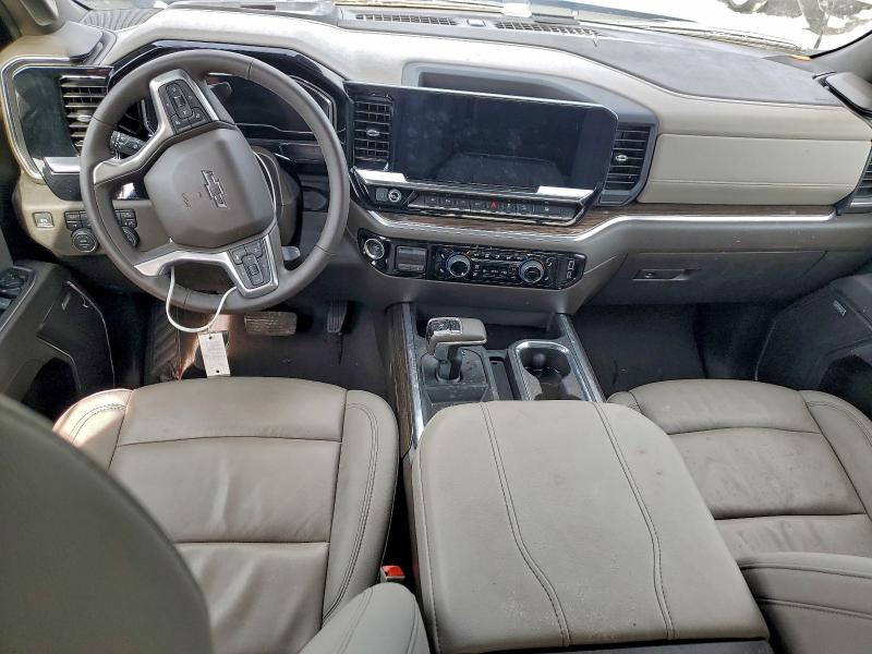 Photo 8 from auction – 2025 CHEVROLET SILVERADO with VIN 1GCUKEED1SZ320981