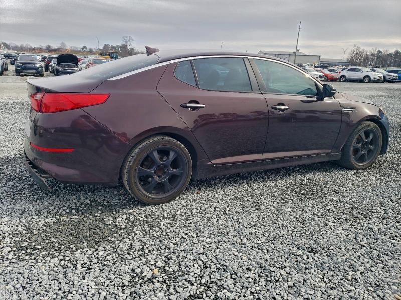 Photo 3 from auction – 2015 KIA OPTIMA with VIN 5XXGM4A74FG449713