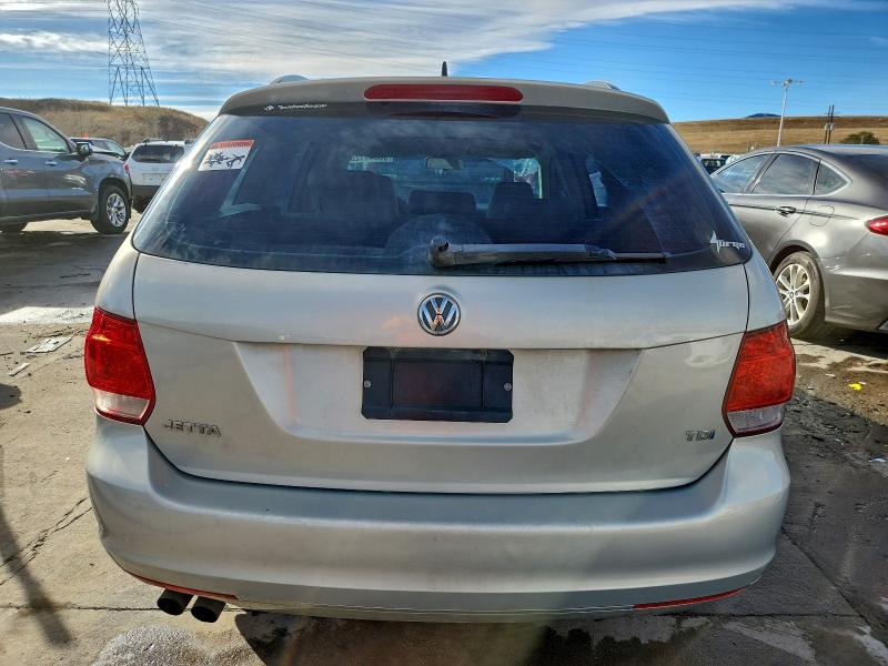 Photo 6 from auction – 2010 VOLKSWAGEN JETTA TDI with VIN 3VWTL8AJXAM647141