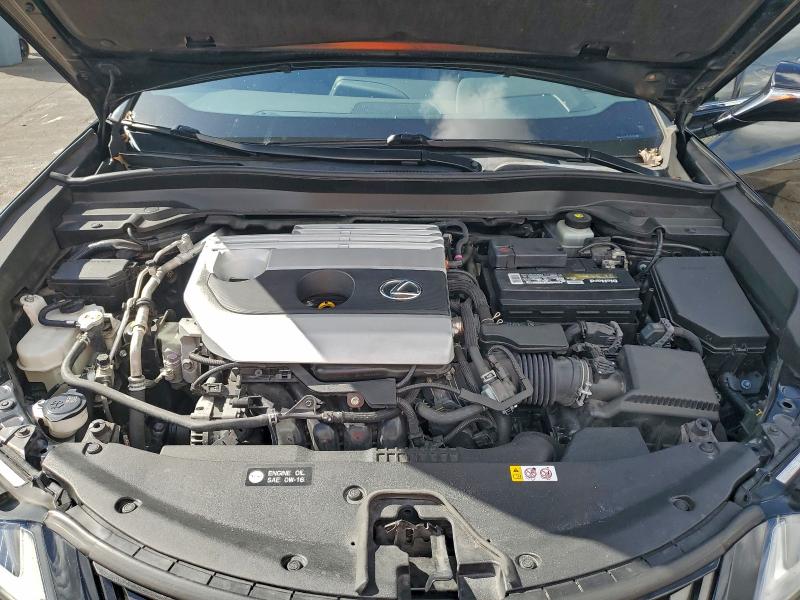 Photo 12 from auction – 2020 LEXUS UX 200 with VIN JTHX3JBH7L2022258