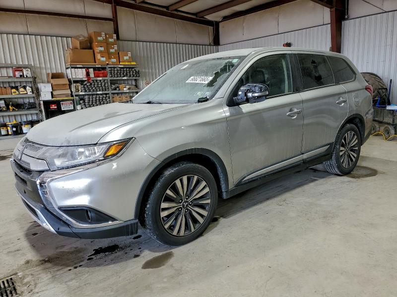 MITSUBISHI OUTLANDER 2020 with VIN JA4AD3A35LZ045951 - Photo from auction