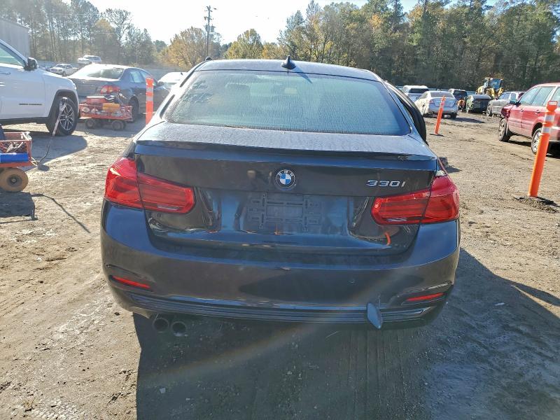 Photo 6 from auction – 2017 BMW 330 with VIN WBA8B9G59HNU49501
