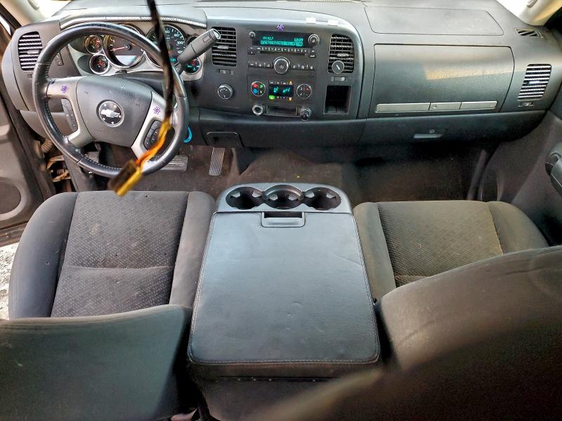 Фото 8 с аукциона – 2008 CHEVROLET SILVERADO с VIN 2GCEK19J281236151