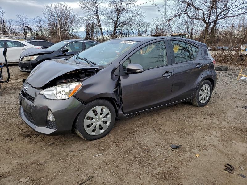 TOYOTA PRIUS C 2014 with VIN JTDKDTB3XE1061587 - Photo from auction