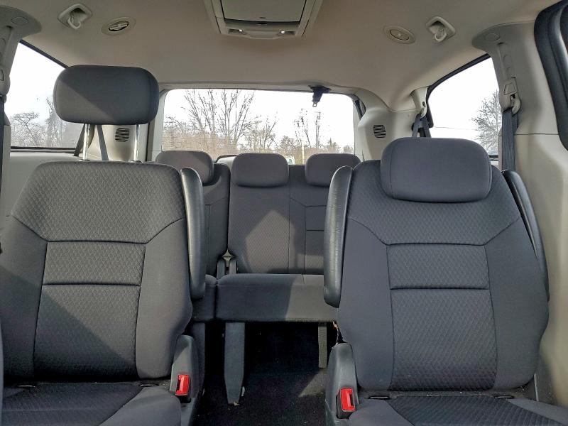 Photo 10 from auction – 2010 DODGE GRAND CARA with VIN 2D4RN6DX3AR343351