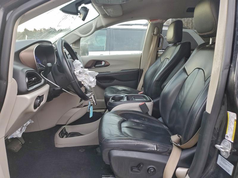 Photo 7 from auction – 2017 CHRYSLER PACIFICA T with VIN 2C4RC1BG2HR832066