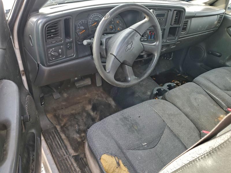 Photo 8 from auction – 2005 CHEVROLET SILVERADO with VIN 1GCEC14X15Z357832