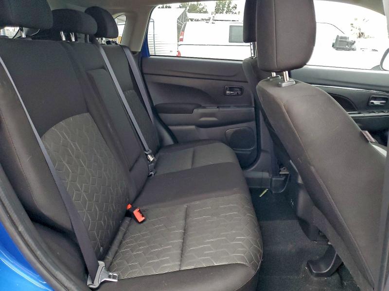 Photo 10 from auction – 2025 MITSUBISHI OUTLANDER with VIN JA4ARUAU0SU009693