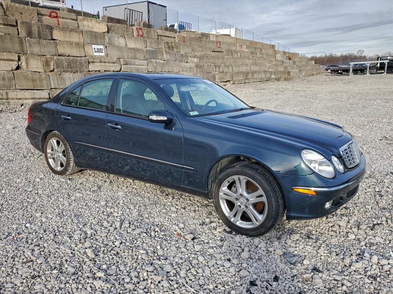 Photo 4 from auction – 2005 MERCEDES-BENZ E 500 with VIN WDBUF70J45A656008