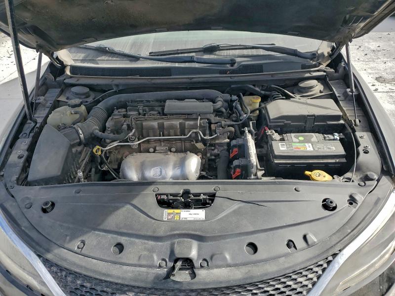 Photo 11 from auction – 2016 CHRYSLER 200 C with VIN 1C3CCCCB2GN147361