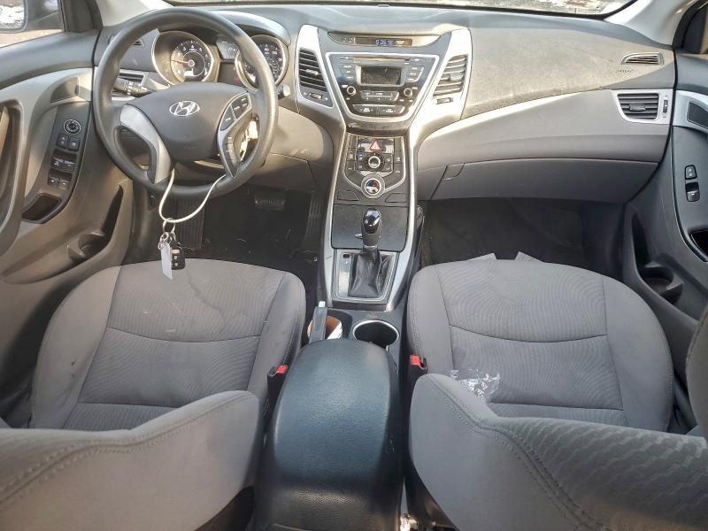 Photo 8 from auction – 2016 HYUNDAI ELANTRA SE with VIN 5NPDH4AE8GH663597