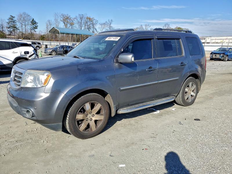 HONDA PILOT TOUR 2013 with VIN 5FNYF3H92DB039136 - Photo from auction