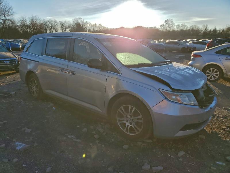 Photo 4 from auction – 2011 HONDA ODYSSEY EX with VIN 5FNRL5H62BB012773