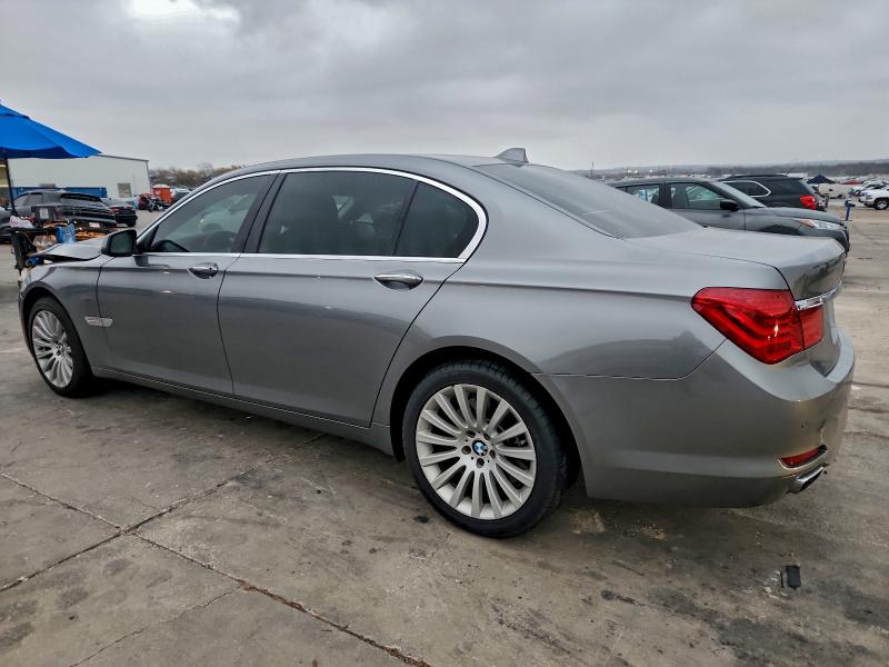 Photo 2 from auction – 2012 BMW 750 with VIN WBAKB8C59CDX20657