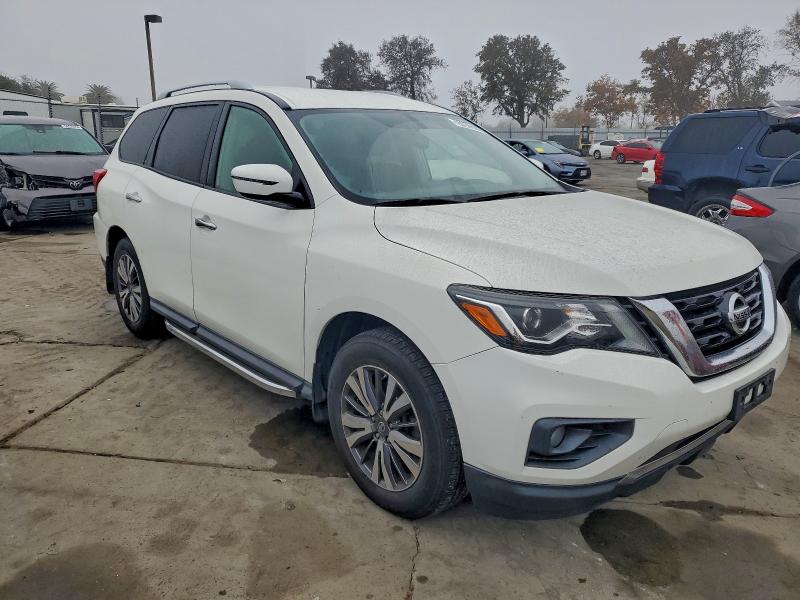 Photo 4 from auction – 2019 NISSAN PATHFINDER with VIN 5N1DR2MN4KC583484