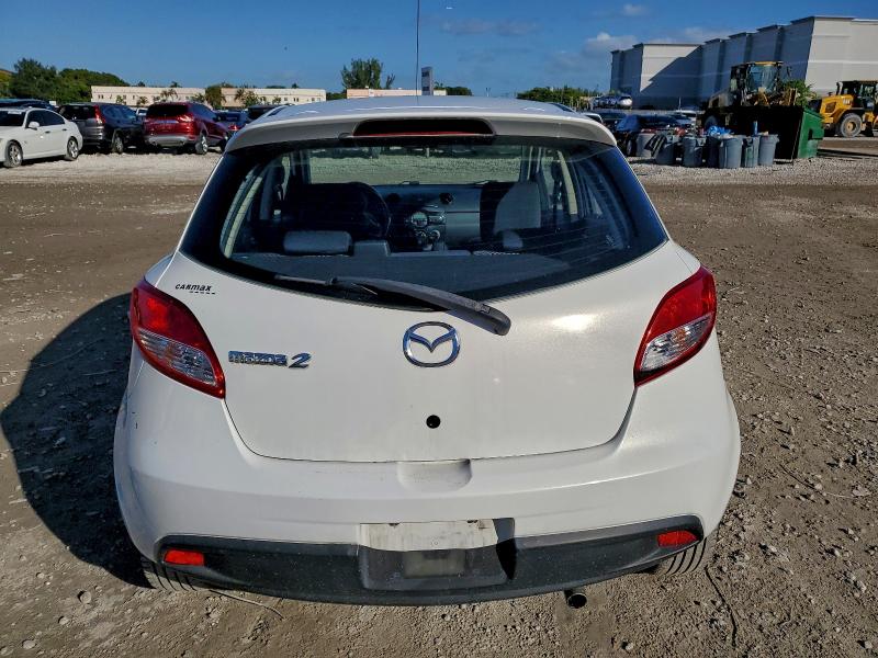 Photo 6 from auction – 2013 MAZDA MAZDA2 with VIN JM1DE1LY5D0161069