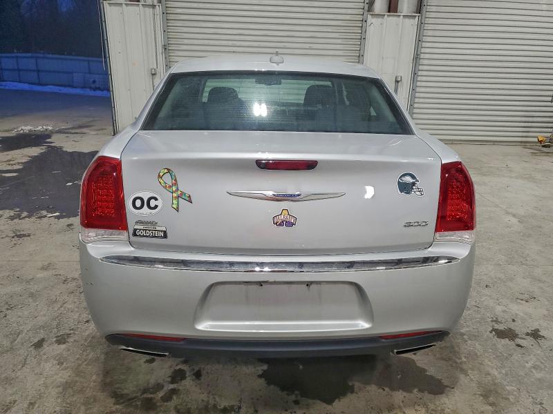 Photo 6 from auction – 2020 CHRYSLER 300 TOURIN with VIN 2C3CCARG2LH169015
