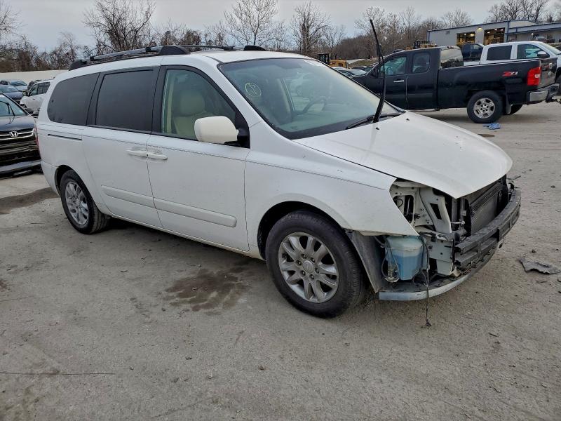 Photo 4 from auction – 2008 KIA SEDONA with VIN KNDMB233486232123