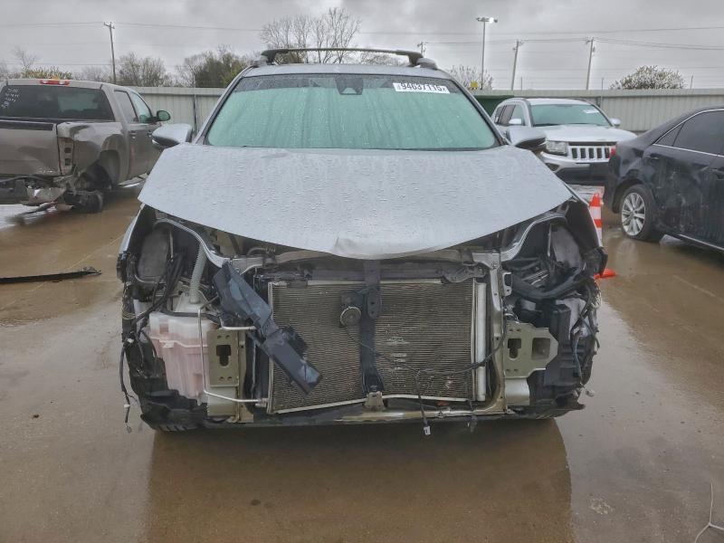 Photo 5 from auction – 2017 TOYOTA RAV4 XLE with VIN 2T3WFREV9HW336822