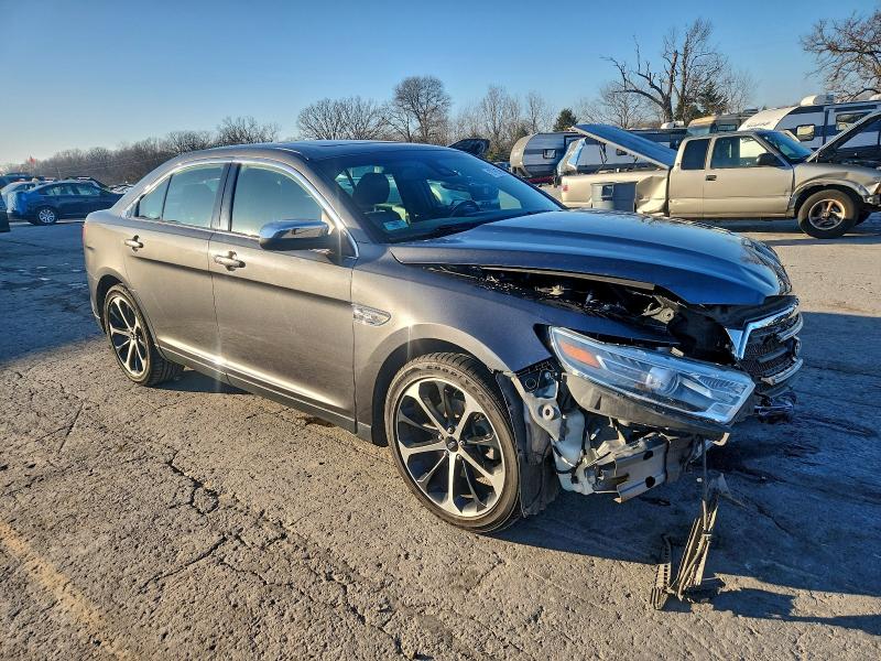Photo 4 from auction – 2015 FORD TAURUS LIM with VIN 1FAHP2F86FG153558