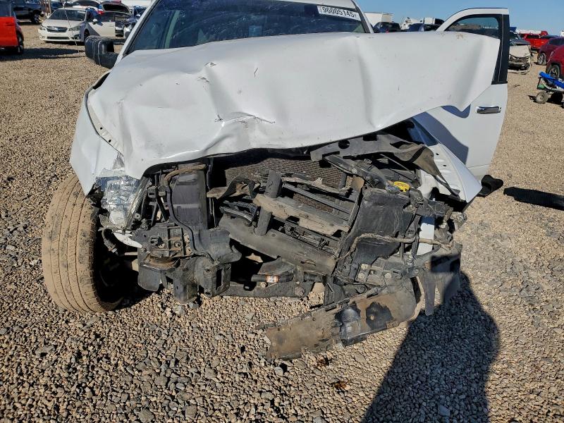 Photo 11 from auction – 2017 RAM 1500 with VIN 3C6RR6LT5HG687092