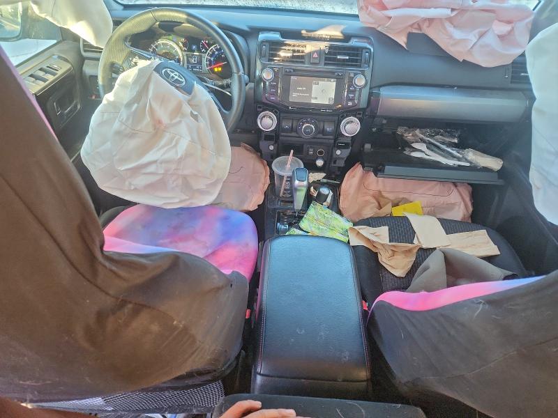 Photo 8 from auction – 2017 TOYOTA 4RUNNER SR with VIN JTEBU5JRXH5446688