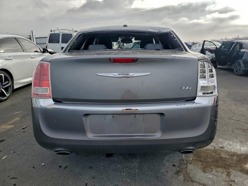 Photo 6 from auction – 2012 CHRYSLER 300 LIMITE with VIN 2C3CCACG1CH216205
