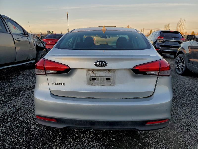Photo 6 from auction – 2017 KIA FORTE LX with VIN 3KPFK4A71HE065840