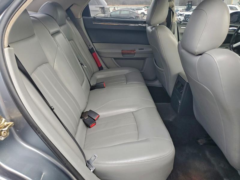 Photo 10 from auction – 2006 CHRYSLER 300C with VIN 2C3KA63H56H515305