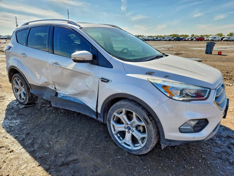 Photo 4 from auction – 2018 FORD ESCAPE with VIN 1FMCU0J99JUB84455