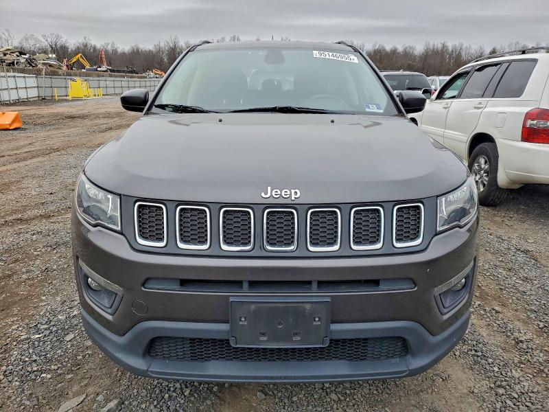 Photo 5 from auction – 2019 JEEP COMPASS LA with VIN 3C4NJDBB2KT847746