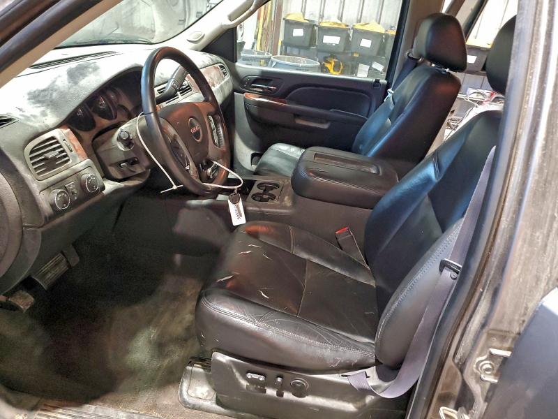 Photo 7 from auction – 2011 GMC YUKON SLT with VIN 1GKS2CE02BR239808