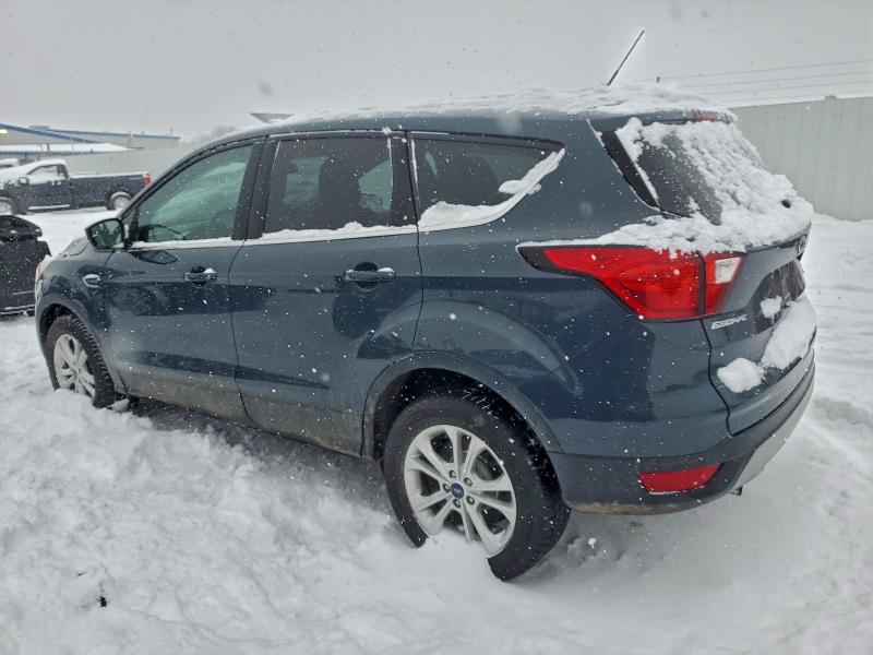 Photo 2 from auction – 2019 FORD ESCAPE with VIN 1FMCU9GD4KUB09521